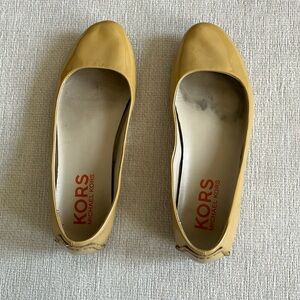 Michael Kors nude ballet flat